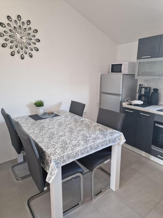 Apartmani Ivan Rtina Exterior foto
